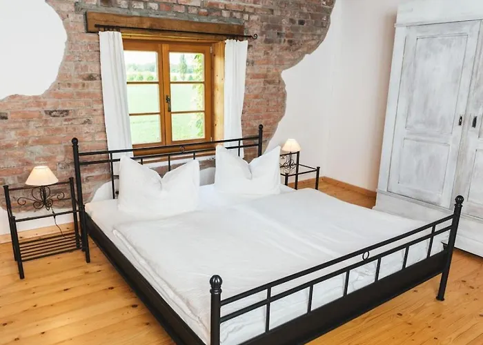 Rosenhagen In The Estate Barn Thorstorf